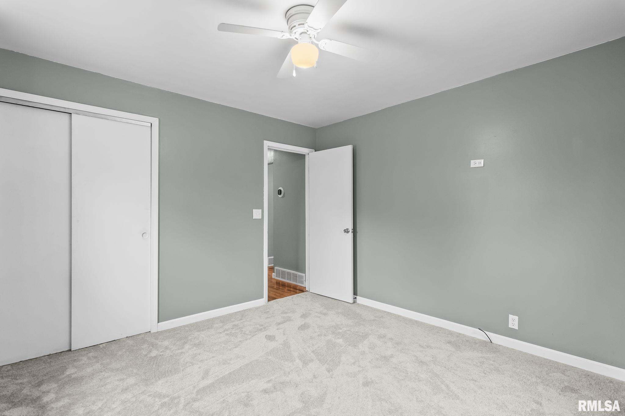 3163 Carman Avenue Springfield, IL 62703 - Photo 14 of 30