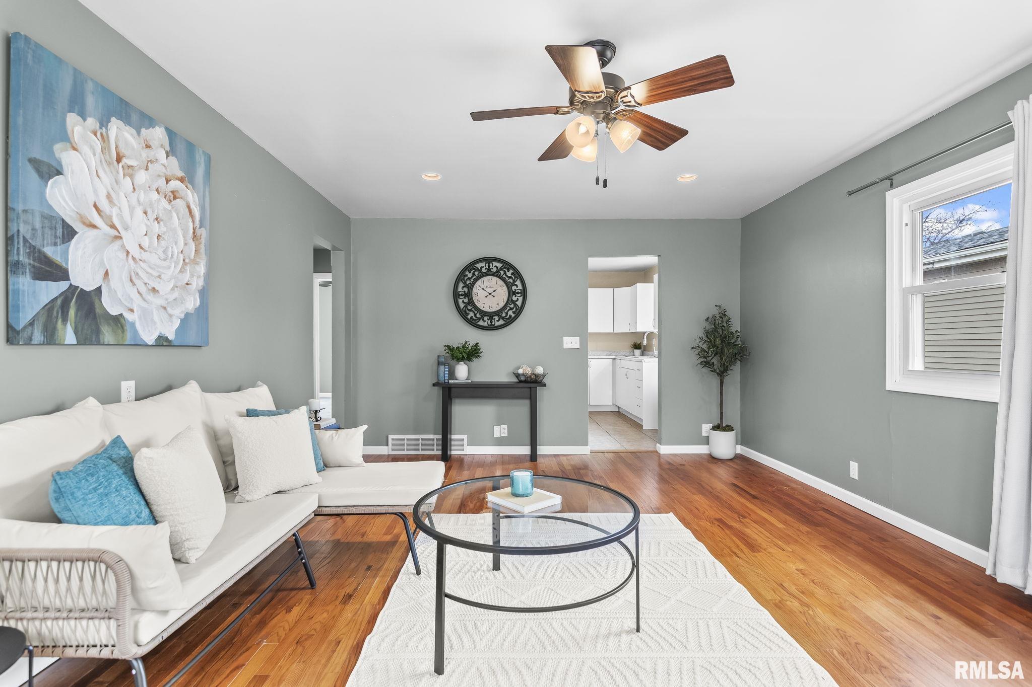 3163 Carman Avenue Springfield, IL 62703 - Photo 5 of 30