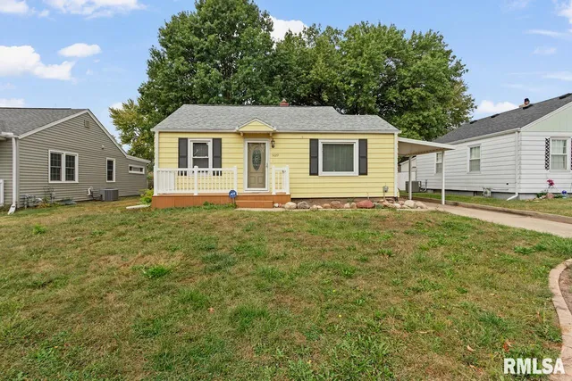 $1,600 | 5029 North Best Street, Peoria Heights, IL 61616