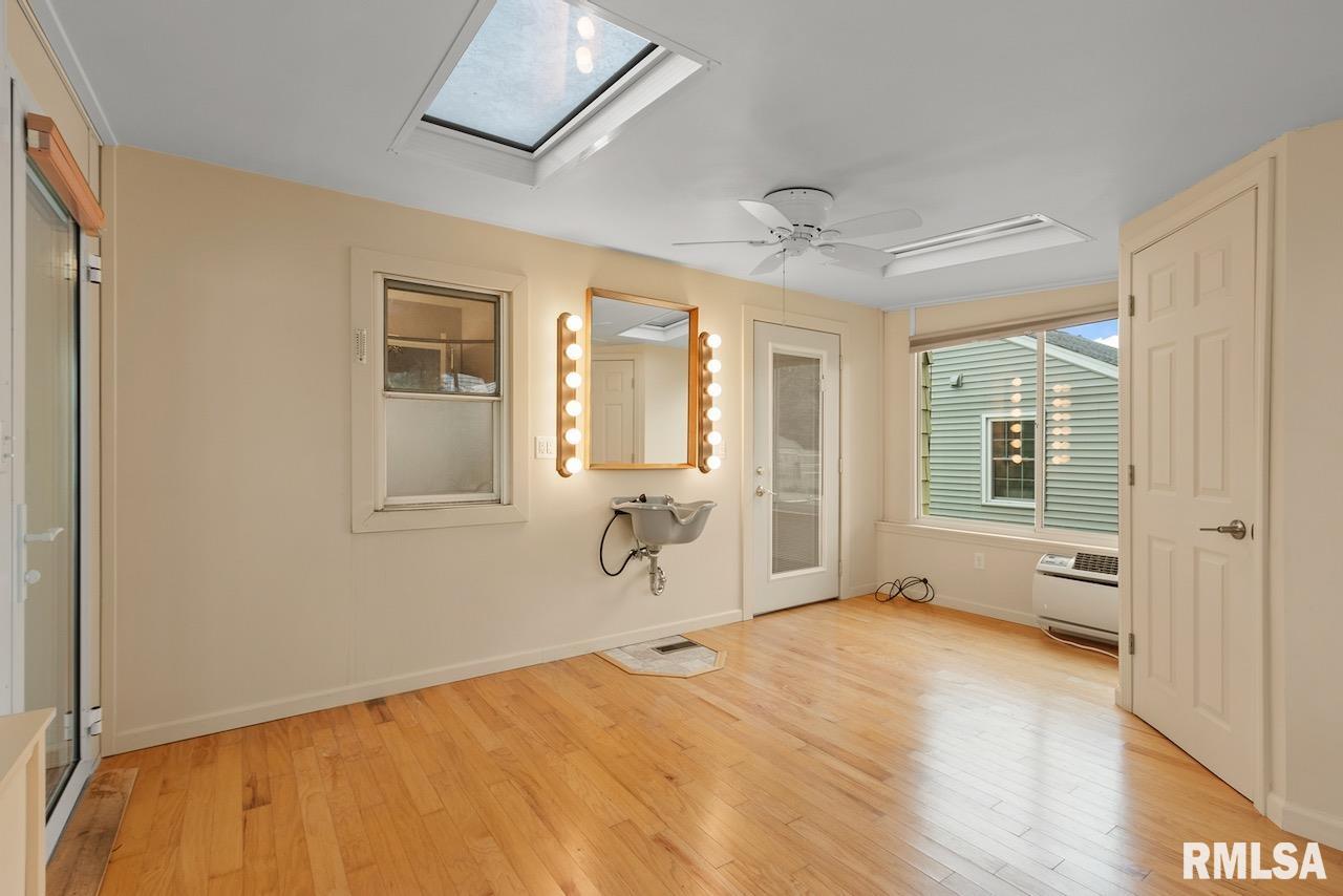 5029 North Best Street Peoria Heights, IL 61616 - Photo 21 of 31