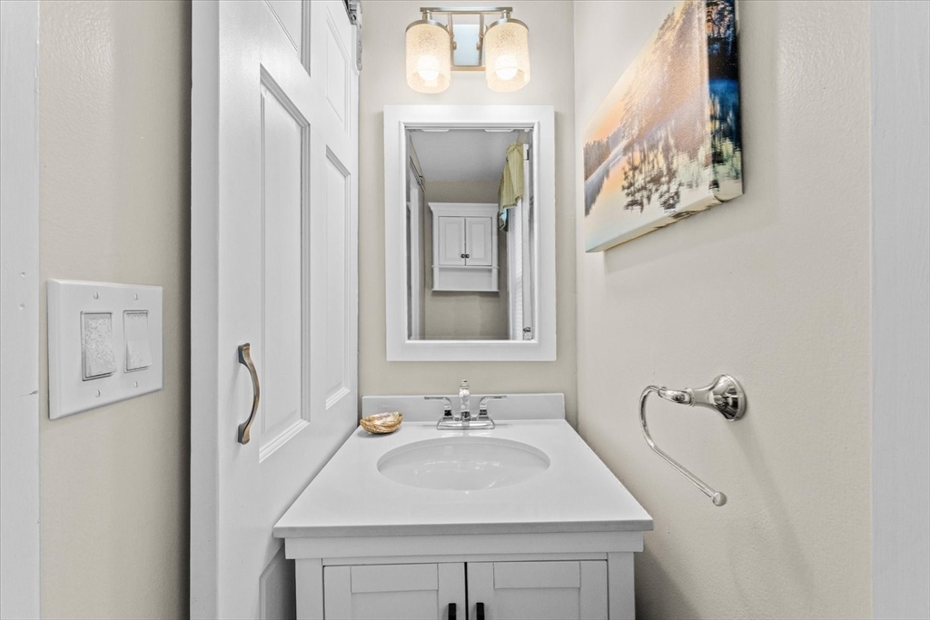 6 Davis Way Worcester, MA 01604 - Photo 22 of 39 Gallery Image 22