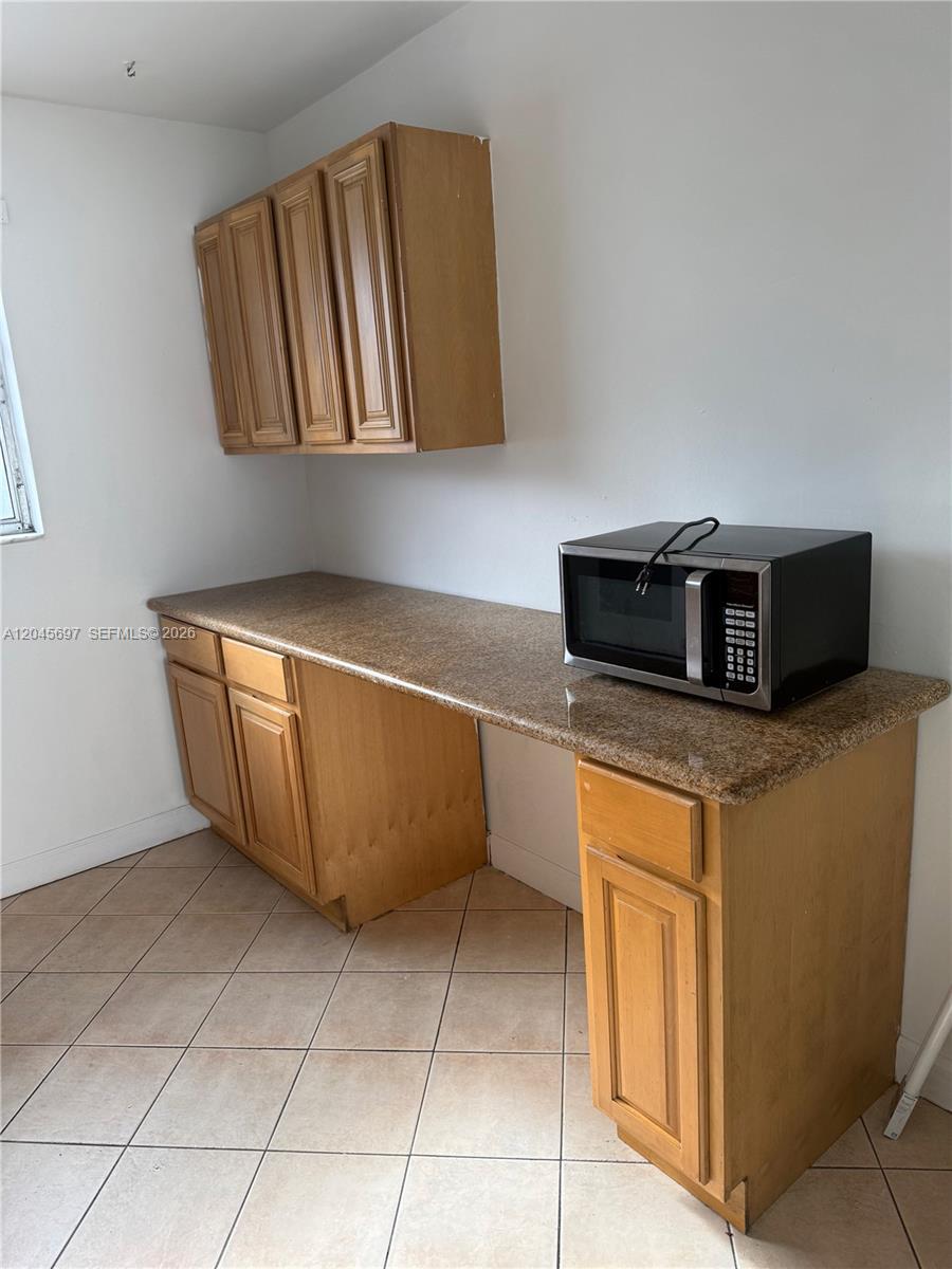 767 Southwest 9th Street, Unit 202 Miami, FL 33130 - Photo 6 of 16