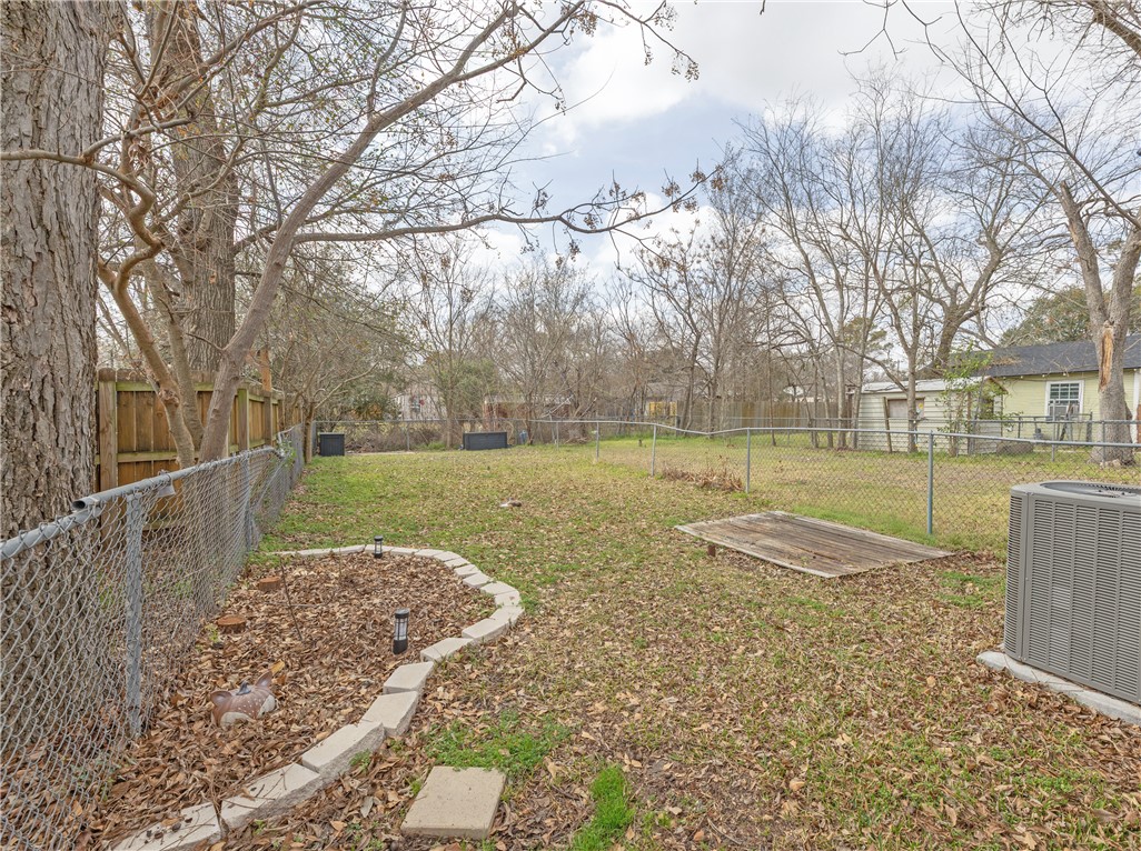 1319 Antone Street Bryan, TX 77803 - Photo 19 of 37