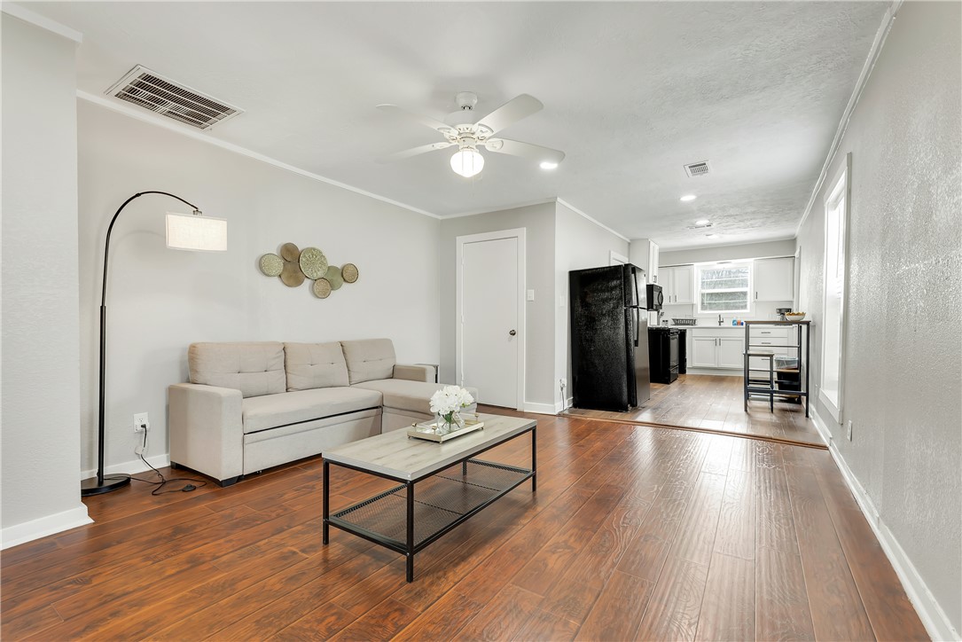 1319 Antone Street Bryan, TX 77803 - Photo 23 of 37