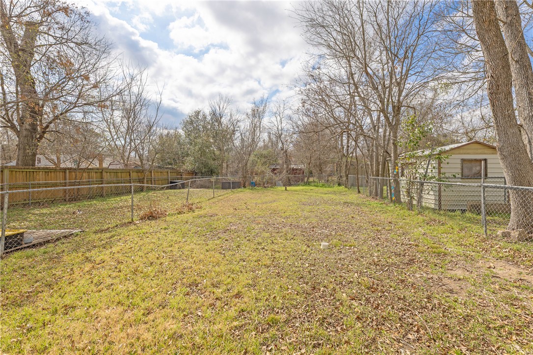 1319 Antone Street Bryan, TX 77803 - Photo 35 of 37