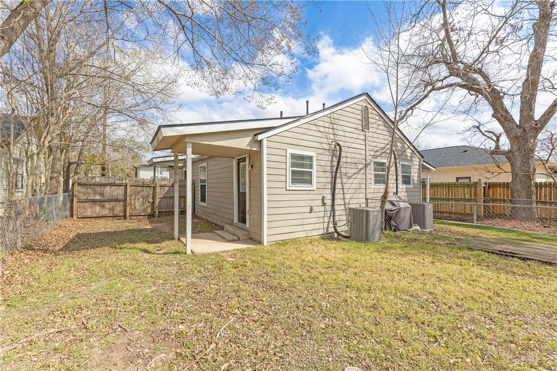 1319 Antone Street Bryan, TX 77803 - Photo 36 of 37