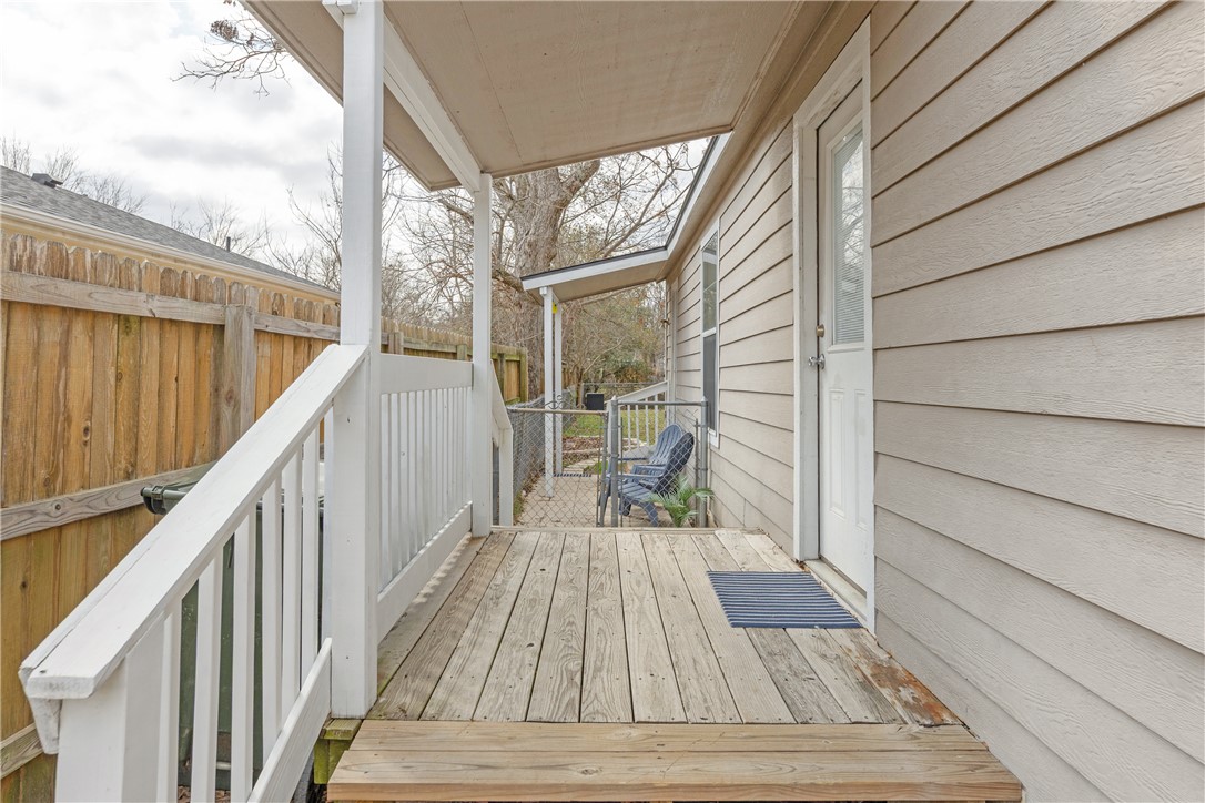 1319 Antone Street Bryan, TX 77803 - Photo 5 of 37