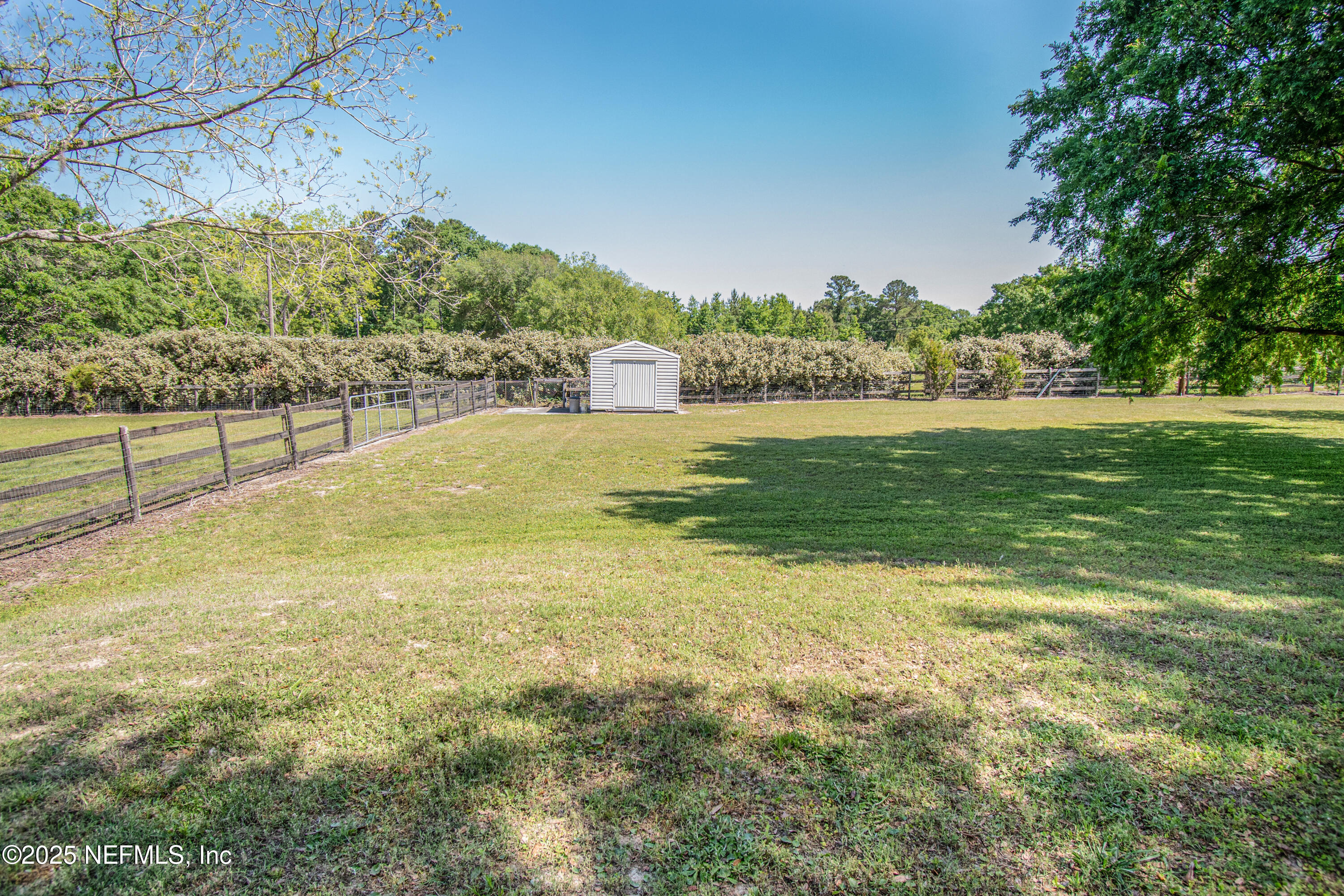 6485 Ray Phillips Road Macclenny, FL 32063 - Photo 12 of 27 a view of an ocean from a yard