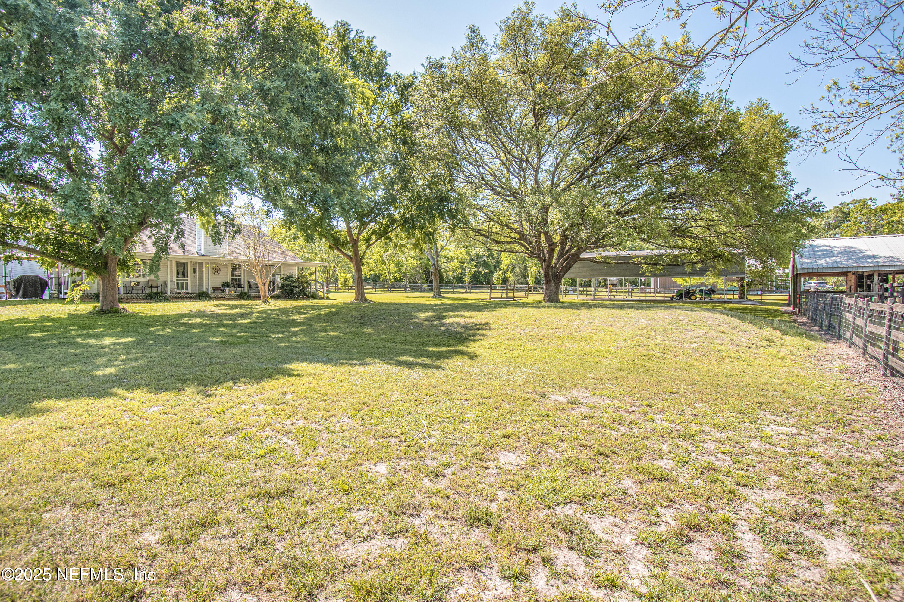 6485 Ray Phillips Road Macclenny, FL 32063 - Photo 14 of 27 a view of a ocean view with a swimming pool