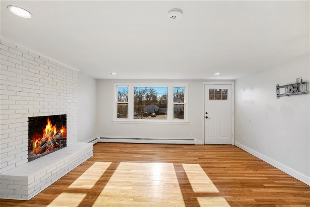 104 Finlay Road Orleans, MA 02653 - Photo 6 of 39 Gallery Image 6