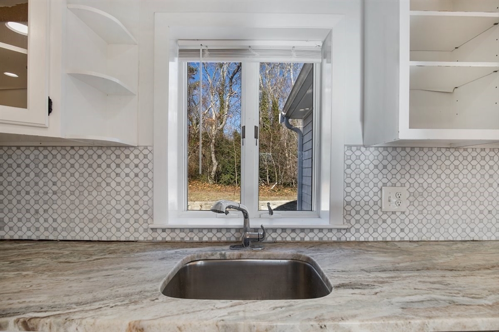 104 Finlay Road Orleans, MA 02653 - Photo 9 of 39 Gallery Image 9