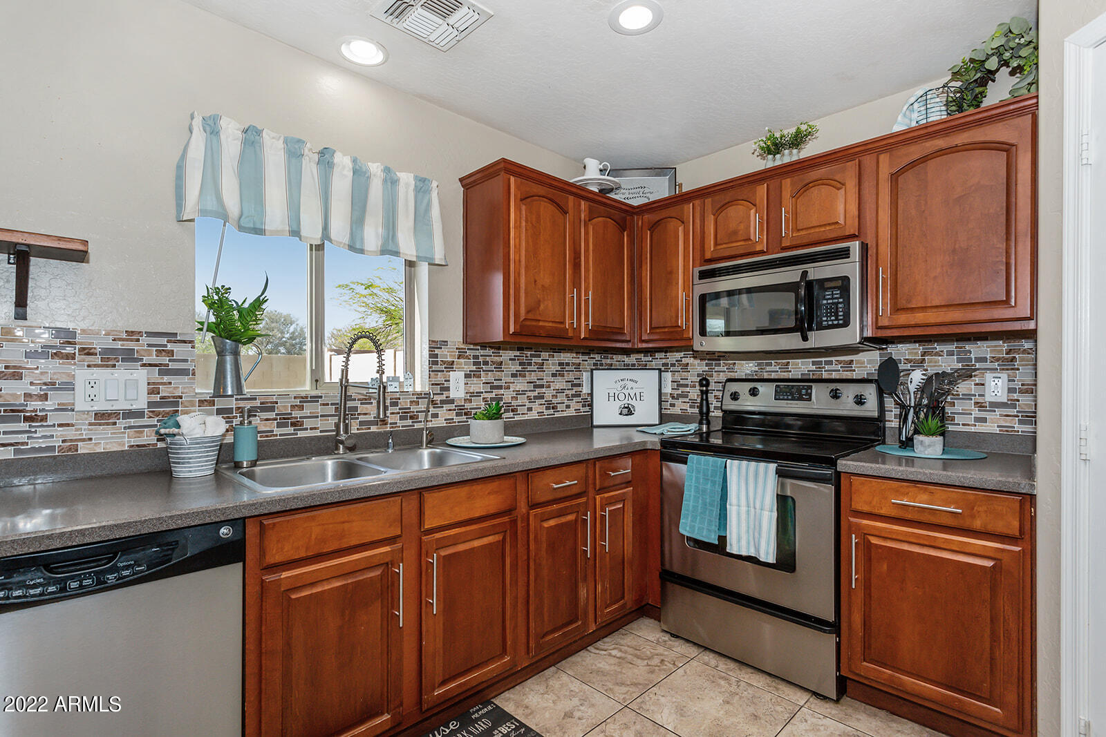 17825 West Boca Raton Road Surprise, AZ 85388 - Photo 13 of 41 1V7A8025