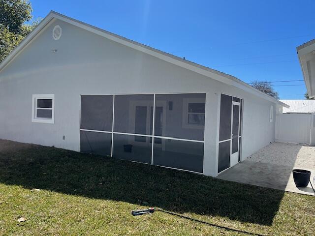 32 Bonefish Avenue Key Largo, FL 33037 - Photo 2 of 34 2) 68257-69a5c7cbea9b6