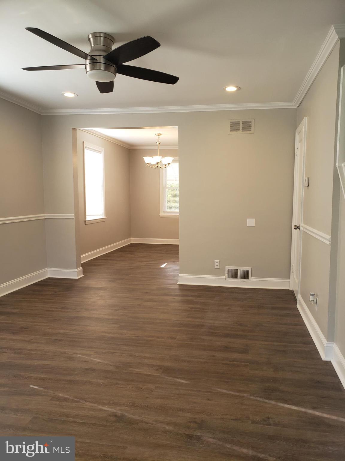 4548 Mountview Road Baltimore, MD 21229 - Photo 5 of 28 Gallery Image 5