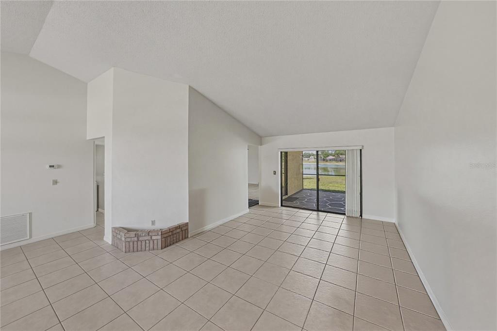 2104 Haydon Court Brandon, FL 33511 - Photo 11 of 92