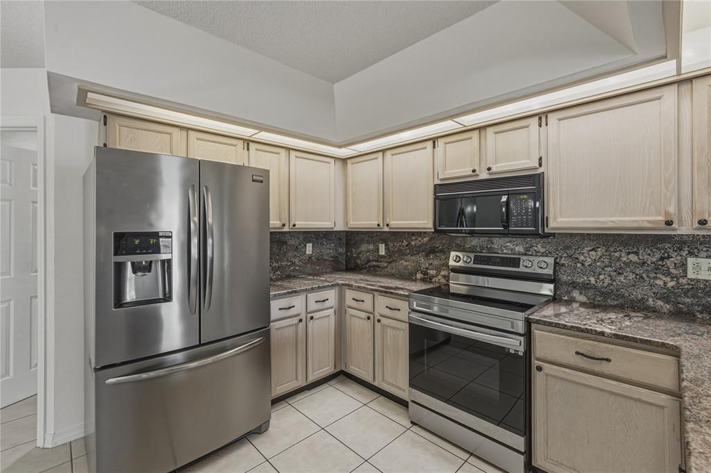 2104 Haydon Court Brandon, FL 33511 - Photo 26 of 92