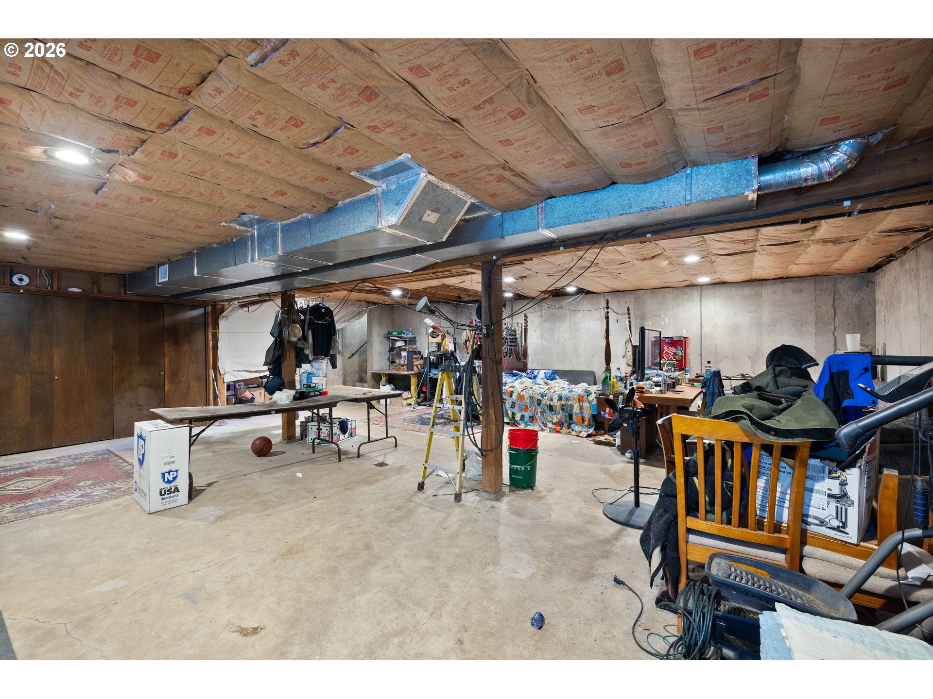 18489 South Ferguson Road Oregon City, OR 97045 - Photo 23 of 39 a view of a storage in a room
