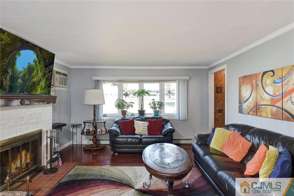 127 Stagecoach Road Millstone Township, NJ 08510 - Photo 10 of 39 Gallery Image 10