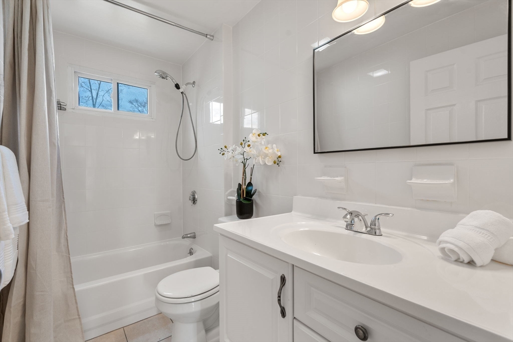 69 Clinton Street Newton, MA 02458 - Photo 12 of 24