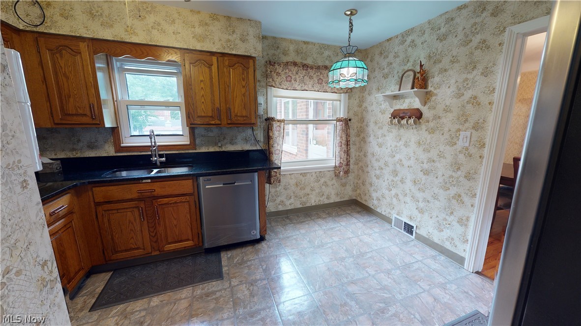1260 Brainard Road Lyndhurst, OH 44124 - Photo 12 of 29