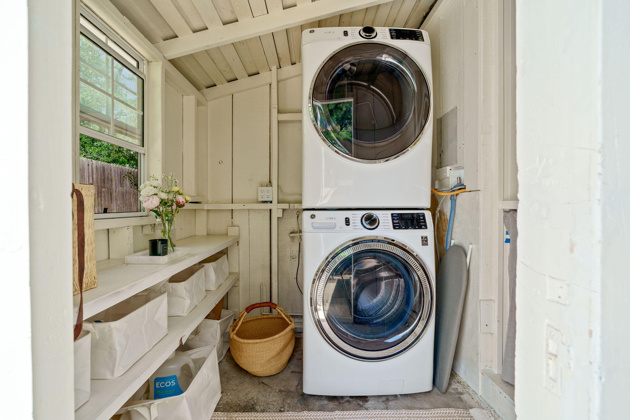 314 West Aliso Street, Unit A Ojai, CA 93023 - Photo 24 of 29 a utility room with sink dryer and washer