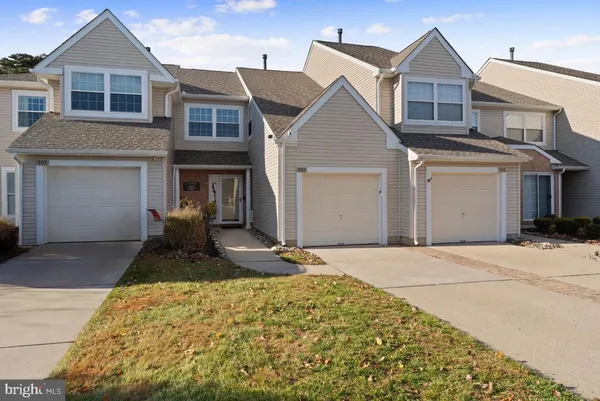 $365,000 | 102 Doral Drive, Blackwood, NJ 08012