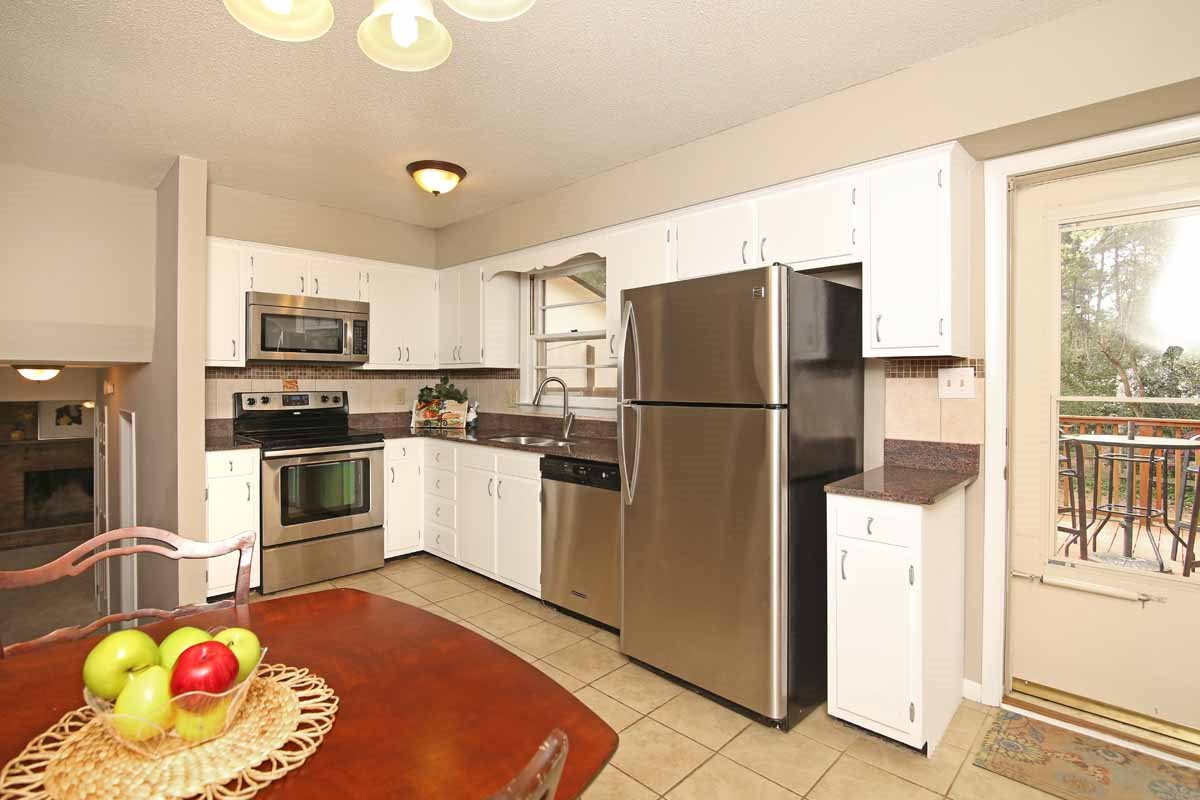416 East Millbrook Road Raleigh, NC 27609 - Photo 9 of 25 Photo 9