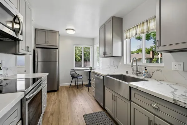 $859,900 | 6026 Sandlin Way, Sacramento, CA 95819