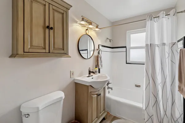$859,900 | 6026 Sandlin Way, Sacramento, CA 95819
