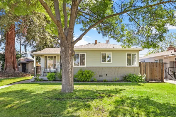 $859,900 | 6026 Sandlin Way, Sacramento, CA 95819