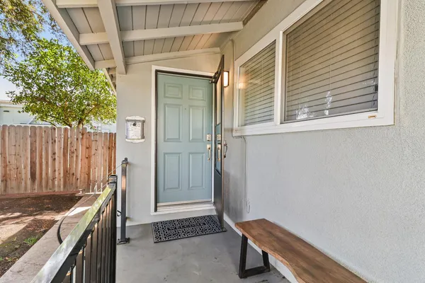 $859,900 | 6026 Sandlin Way, Sacramento, CA 95819