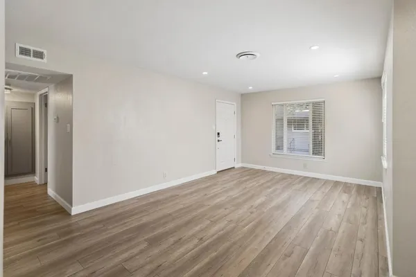 $859,900 | 6026 Sandlin Way, Sacramento, CA 95819