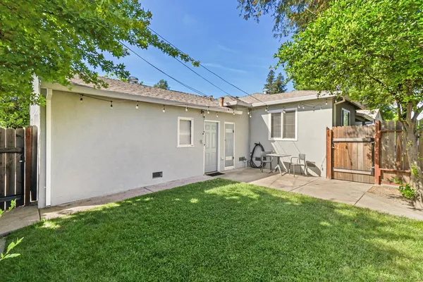 $859,900 | 6026 Sandlin Way, Sacramento, CA 95819