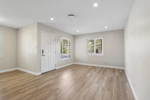 $859,900 | 6026 Sandlin Way, Sacramento, CA 95819