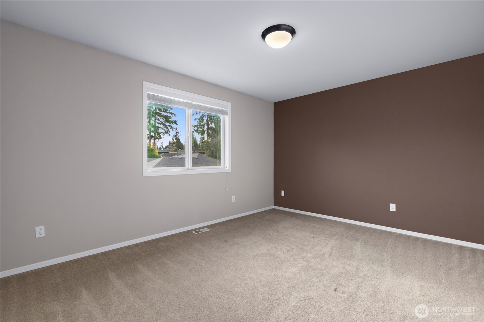22040 Brier Road Brier, WA 98036 - Photo 26 of 36 Gallery Image 26