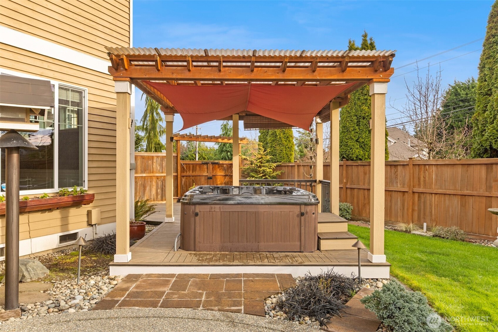 22040 Brier Road Brier, WA 98036 - Photo 29 of 36 Gallery Image 29