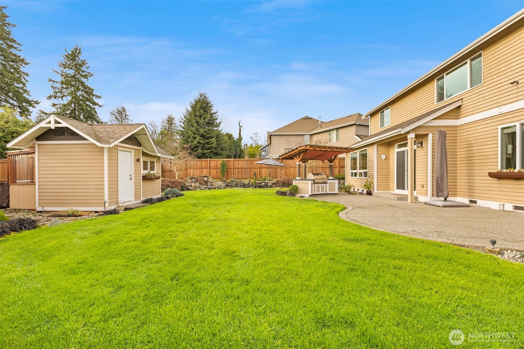 22040 Brier Road Brier, WA 98036 - Photo 30 of 36 Gallery Image 30