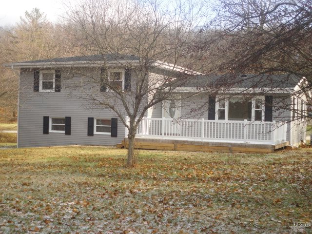 1693 North Etna Road Huntington, IN 46750 - Photo 16 of 18 Gallery Image 16