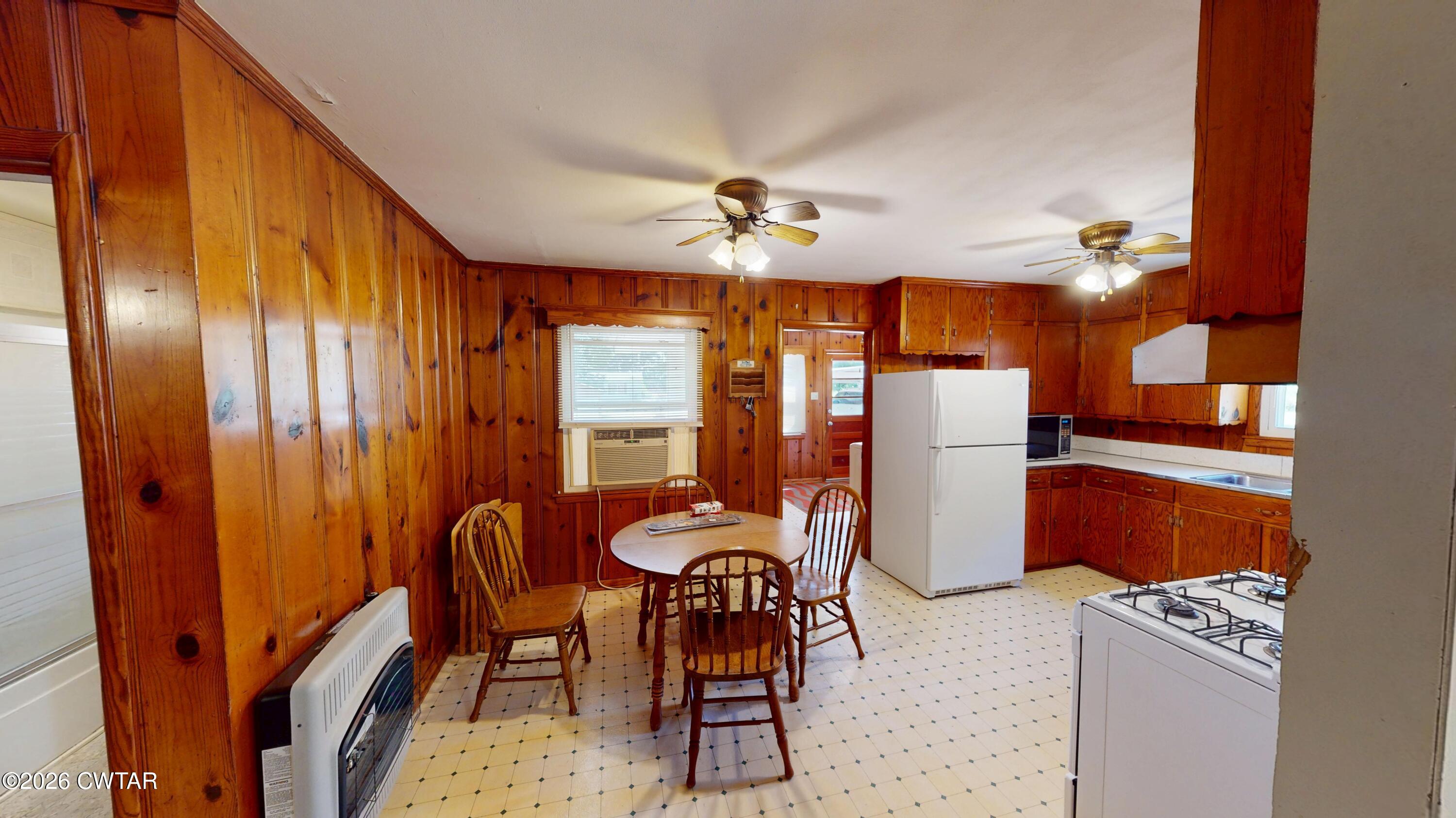 2887 Highway 103 Ridgely, TN 38080 - Photo 5 of 21 2887-SR-103-Dining