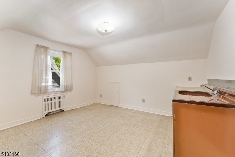 230 Swarthmore Road Linden, NJ 07036 - Photo 21 of 38