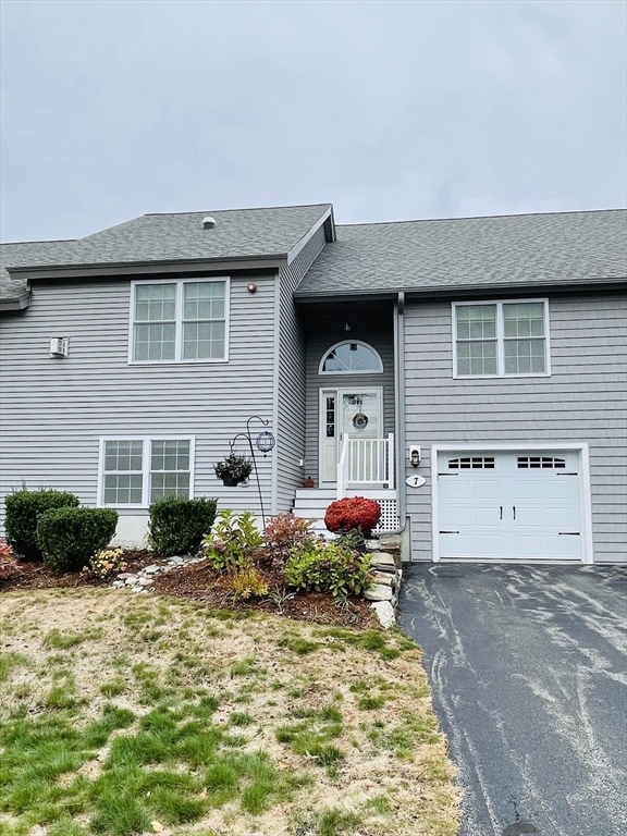 7 Stevens Court, Unit 7 Atkinson, NH 03811 - Photo 26 of 42 Gallery Image 26