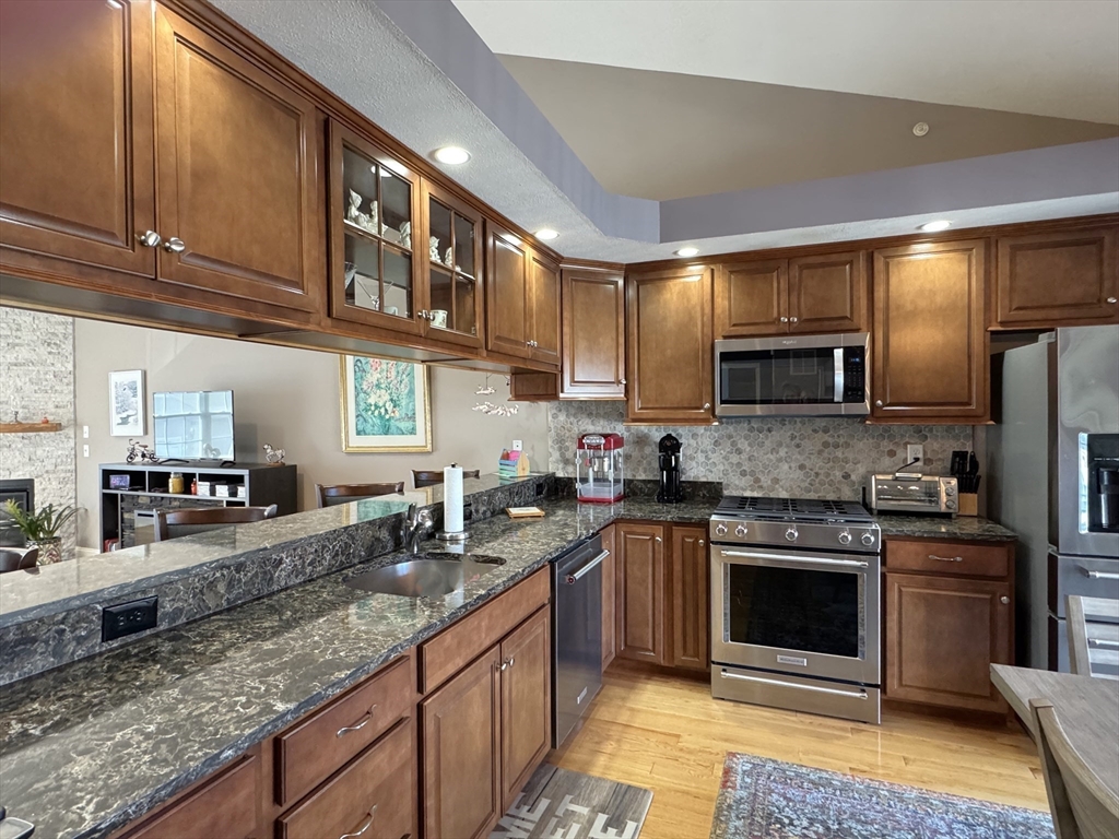 7 Stevens Court, Unit 7 Atkinson, NH 03811 - Photo 4 of 42 Gallery Image 4