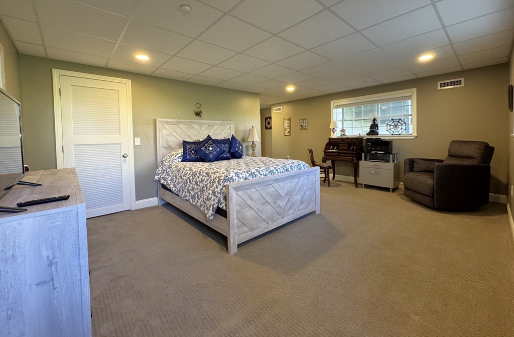 7 Stevens Court, Unit 7 Atkinson, NH 03811 - Photo 8 of 42 Gallery Image 8