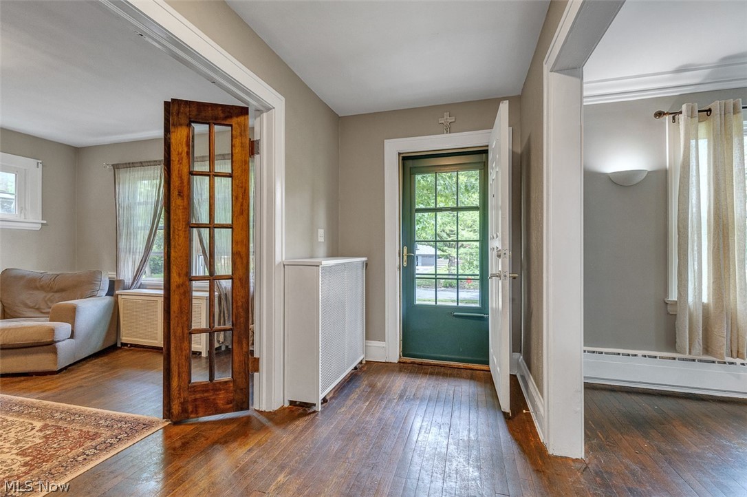 2972 Yorkshire Road Cleveland Heights, OH 44118 - Photo 4 of 44