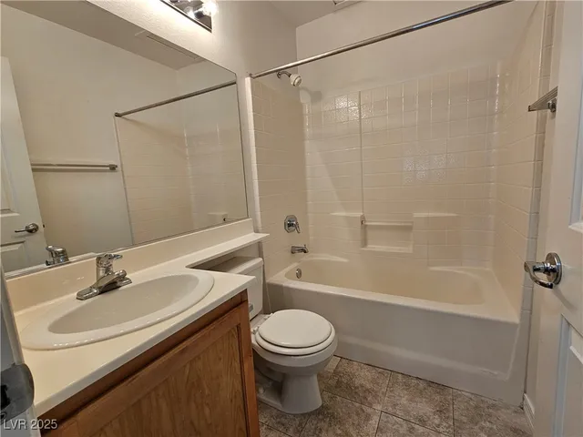 $1,695 | 6521 Hillside Brook Avenue, Las Vegas, NV 89130