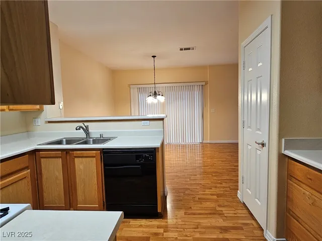 $1,695 | 6521 Hillside Brook Avenue, Las Vegas, NV 89130