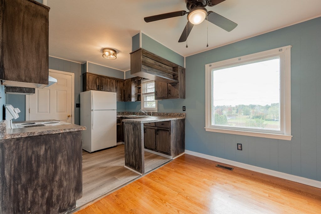 578 Sheffey School Road Max Meadows, VA 24360 - Photo 12 of 60 Gallery Image 12