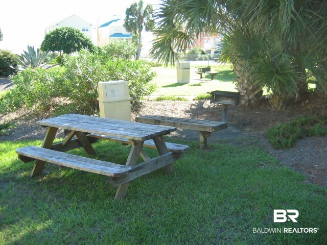 497 Plantation Road, Unit 1331 Gulf Shores, AL 36542 - Photo 35 of 35 Bar B Que Area