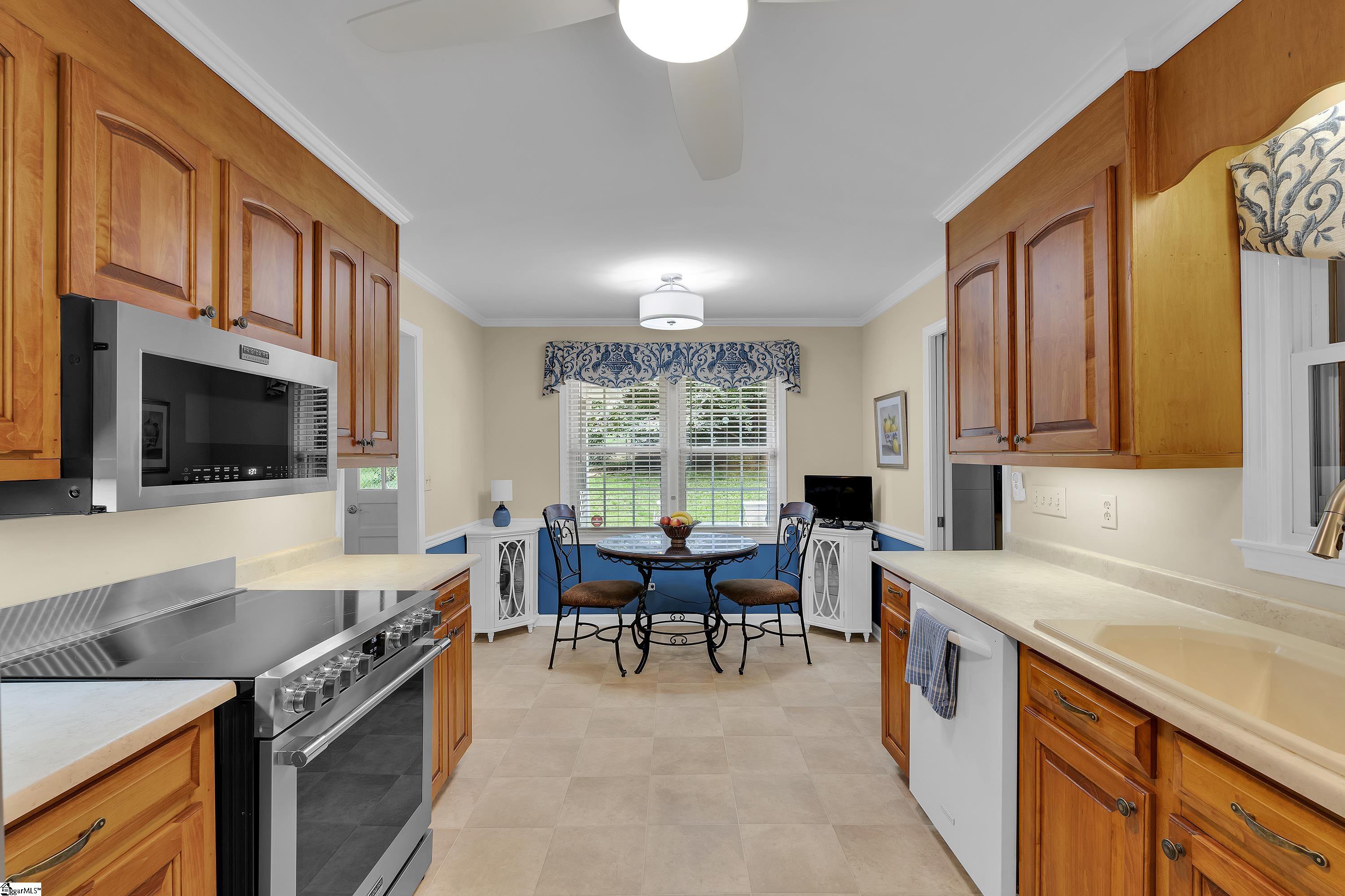 133 Brookbend Road Mauldin, SC 29662 - Photo 12 of 28
