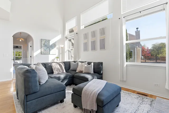 $449,900 | 2526 Acorn Drive, Round Lake Beach, IL 60073